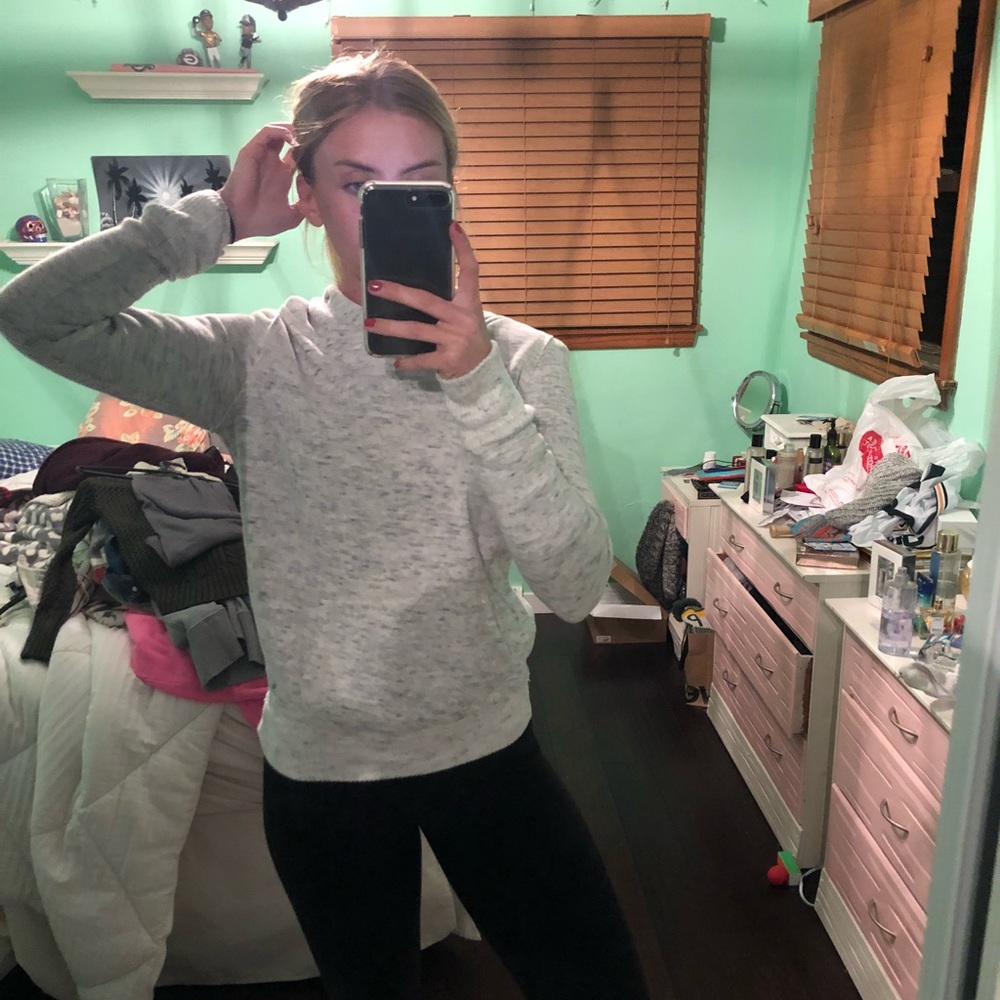 Ae gray sweatshirt